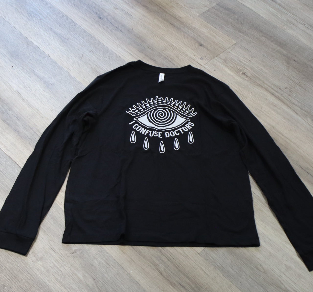 I Confuse Doctors Long Sleeve - XL