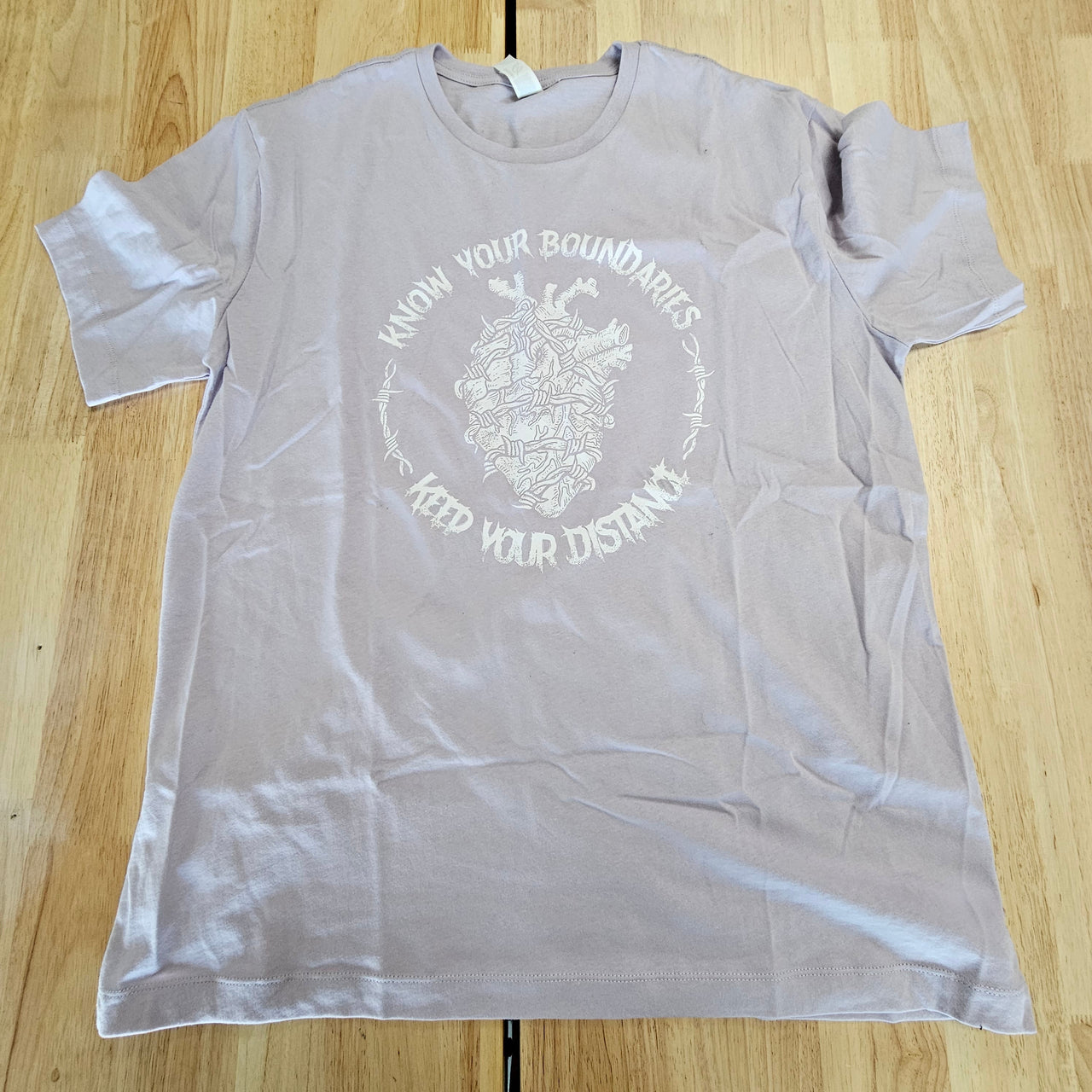 KNOW YOUR BOUNDARIES TEE - L